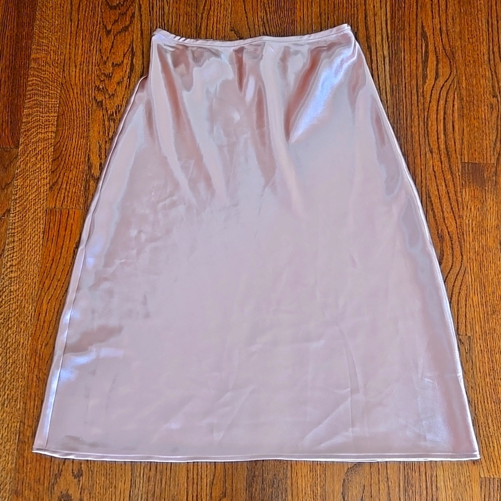 LC Lauren Conrad Size Medium Pink Satin Style Slip Skirt
